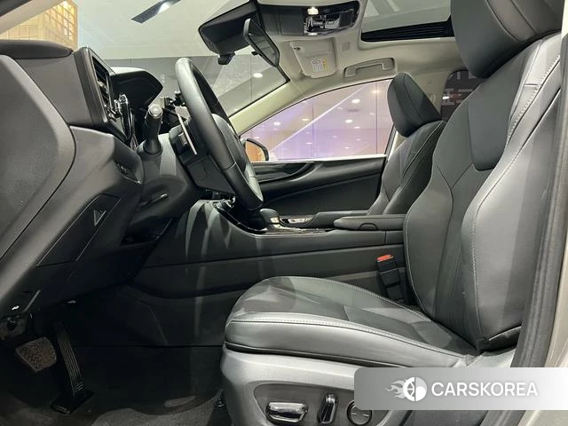 Lexus NX id 4276295 из Китая 11