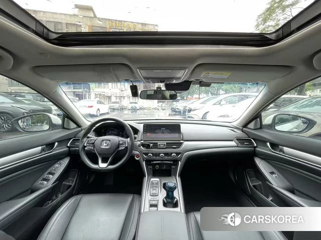 Honda Accord 2022 Белый из Китая, фото 5