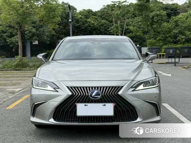 Lexus ES id 4300473 из Китая 7