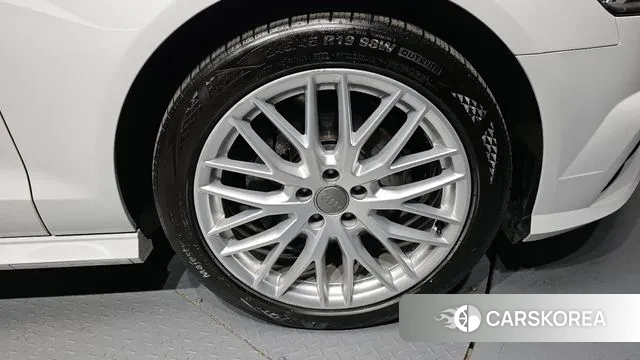 Audi New A6 id 3444992 из Кореи 15