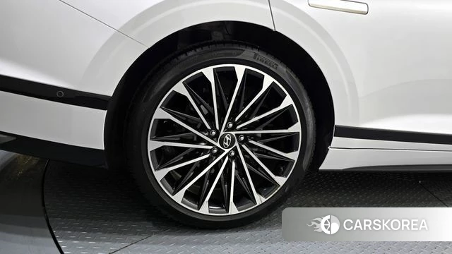 Hyundai Grandeur Hybrid (GN7) id 4388339 из Кореи 15