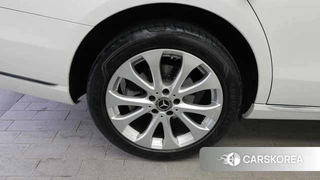 Mercedes-Benz E-Class W213 id 4304628 из Кореи 31