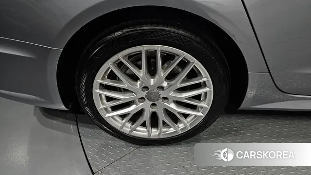 Audi New A6 id 3325258 из Кореи 15