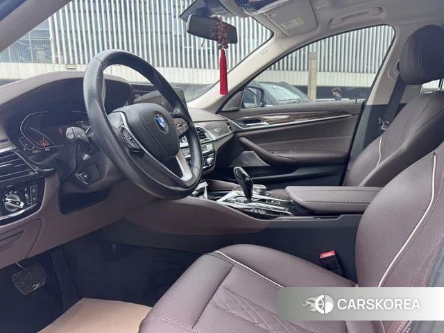 BMW 5 series 2021 Черный из Китая, фото 6