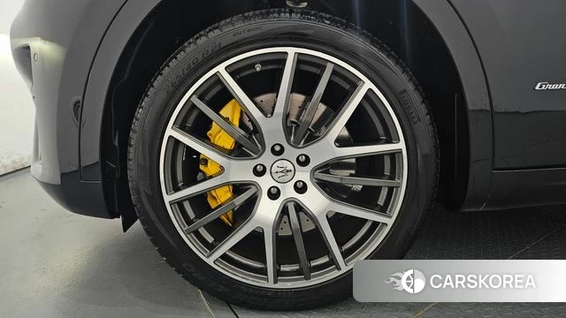 Maserati Levante id 4689076 из Кореи 31