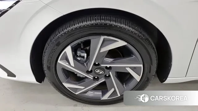 Hyundai The New Avante (CN7) id 3731909 из Кореи 13