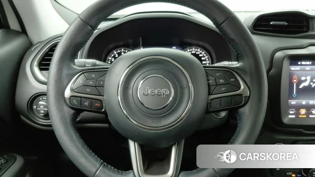 Jeep Renegade id 3833878 из Кореи 15