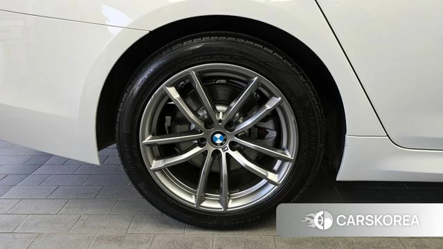 BMW 5 Series (G30) id 3924514 из Кореи 15