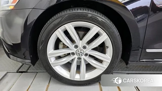 Volkswagen The New Passat id 3215179 из Кореи 15