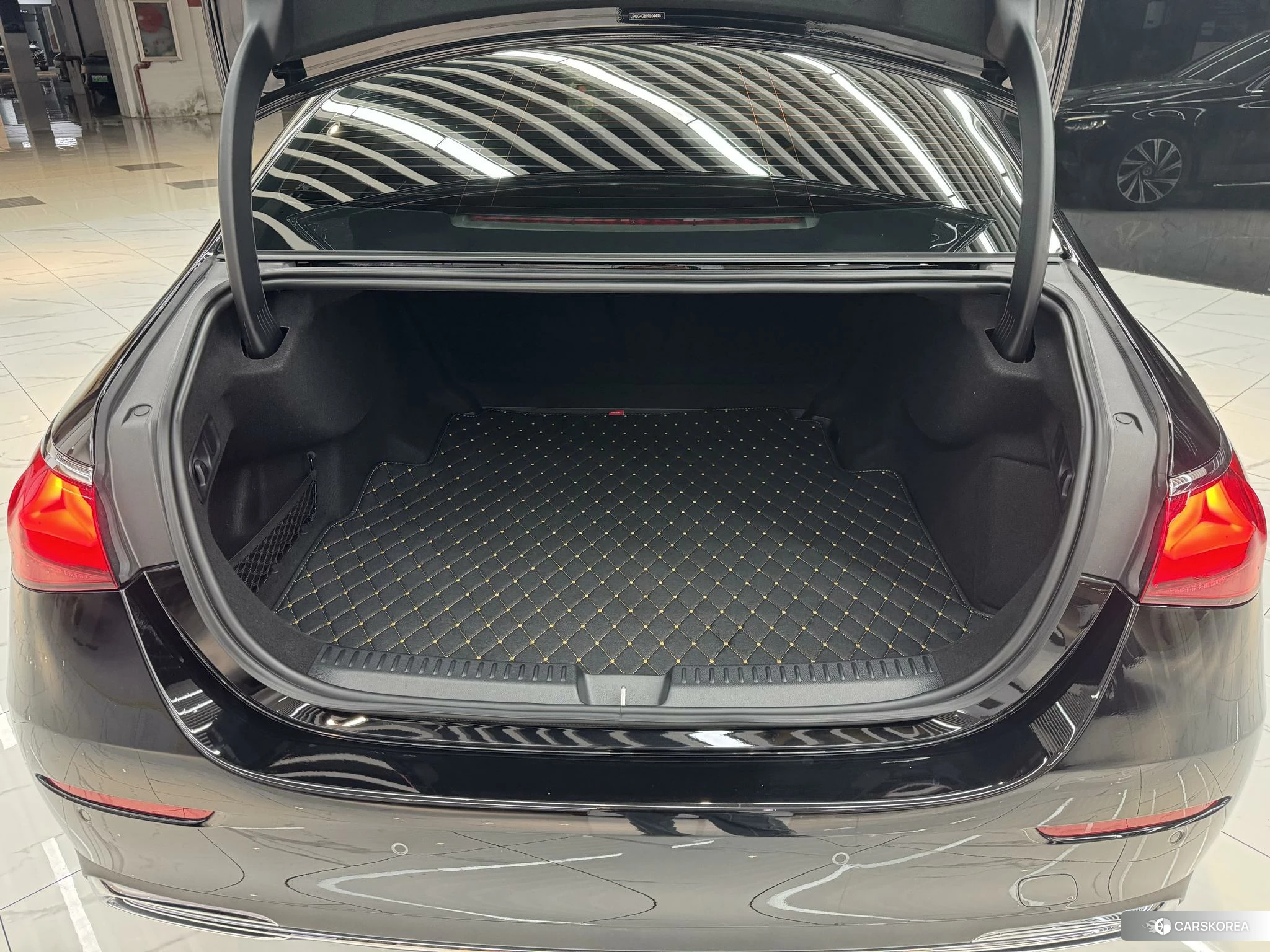 Mercedes-Benz E-class id 4492808 из Китая 11
