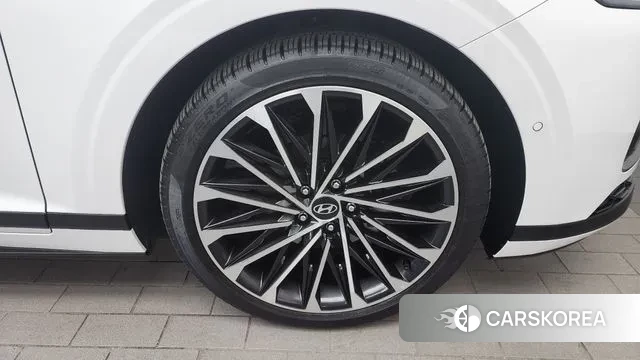 Hyundai Grandeur Hybrid (GN7) id 3419986 из Кореи 15