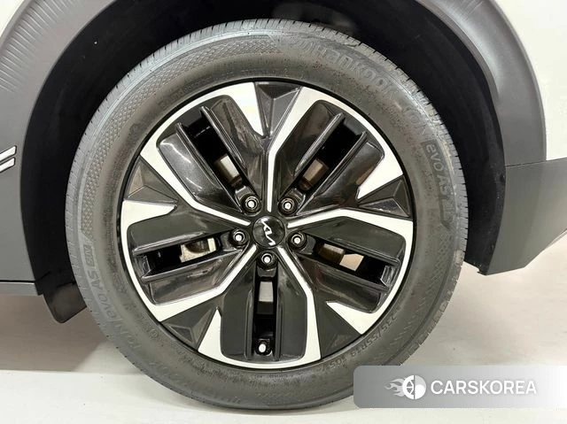 Kia EV6 id 3922867 из Кореи 15