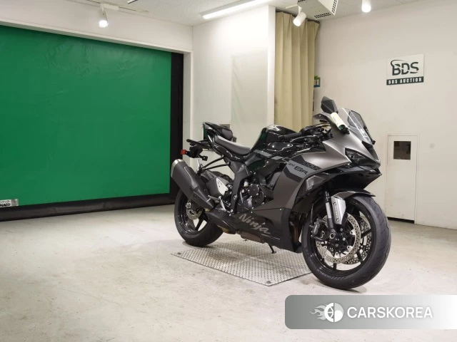 Проданный Kawasaki ZX-6R NINJA ABS 2025 из Японии, фото 3