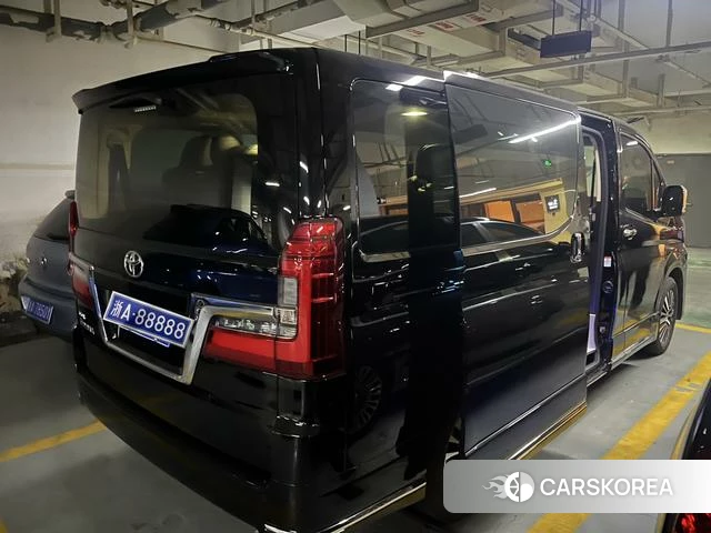 Toyota Granvia (overseas) id 4301099 из Китая 7