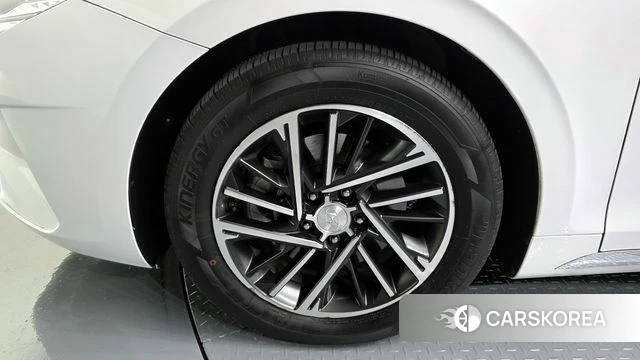 Hyundai The New Grandeur IG id 4362129 из Кореи 28