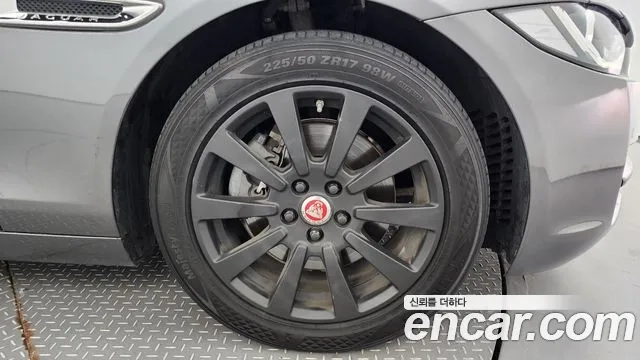 Jaguar XE id 2887008 из Кореи 15