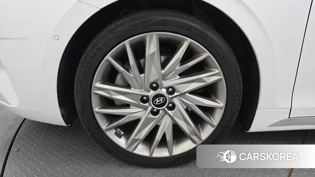 Hyundai The New Grandeur IG id 4410618 из Кореи 35