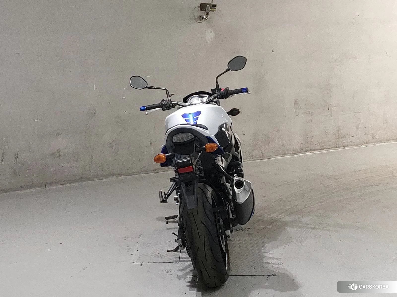 Проданный Suzuki GSR750 id 4206020 из Японии, фото 3