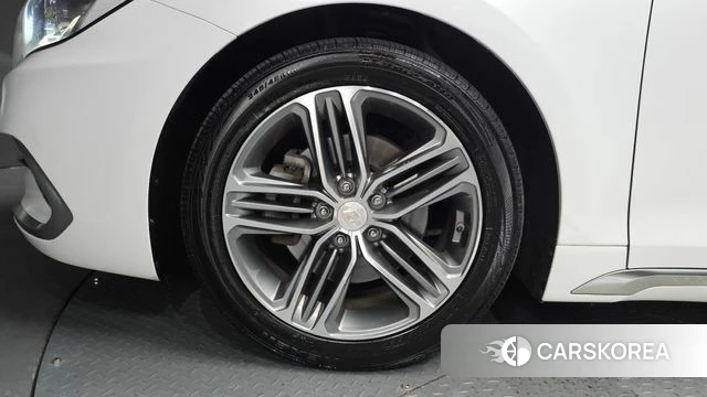 Hyundai Grandeur IG id 4587409 из Кореи 26