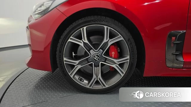 Kia Stinger id 4573936 из Кореи 15