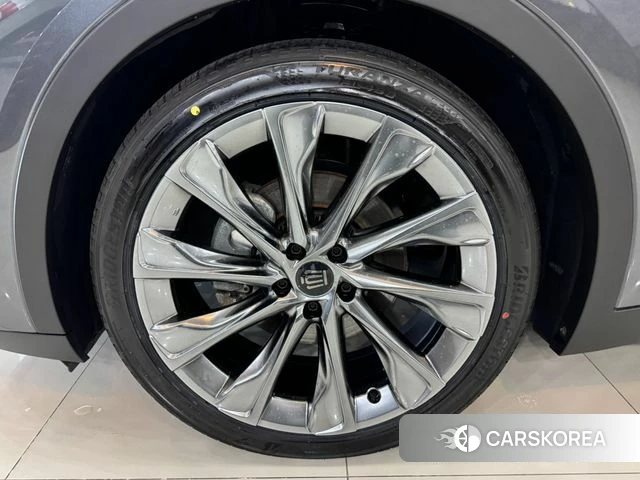 Toyota Crown Crossover id 4194507 из Кореи 15