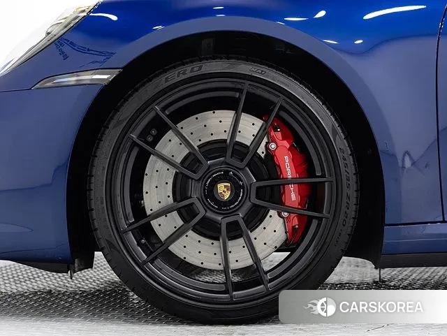 Porsche 911(992) id 3571600 из Кореи 14