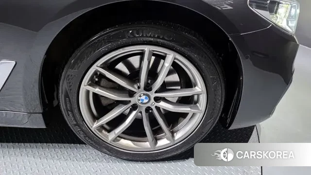 BMW 5 Series (G30) id 3460234 из Кореи 15