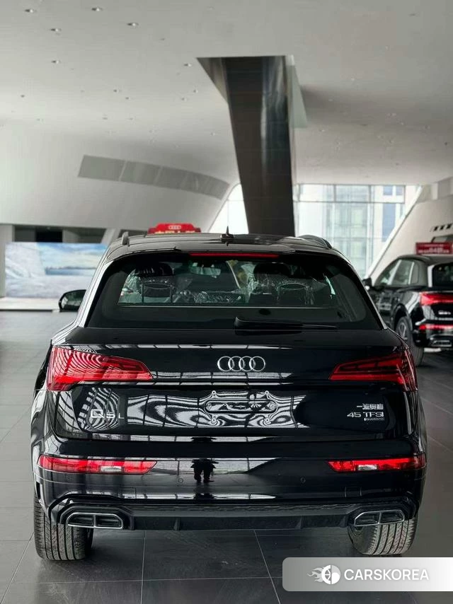 Audi Q5L id 4235972 из Китая 7