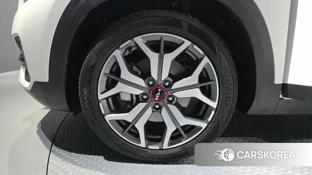 Kia Seltos id 4428747 из Кореи 28