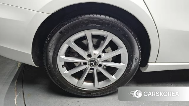 Mercedes-Benz A-Class W177 id 4562685 из Кореи 25