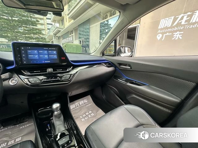 Toyota C-HR id 4368350 из Китая 22