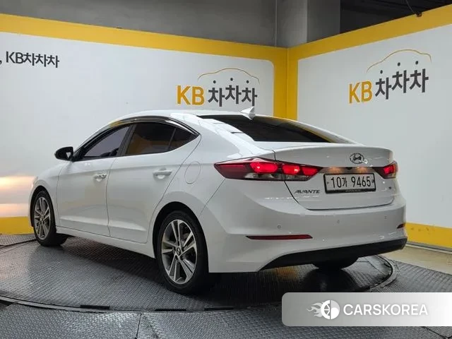 Hyundai Avante AD id 3090966 из Кореи 15