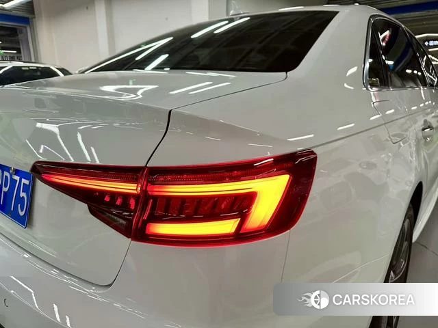 Audi A4L id 4236399 из Китая 15