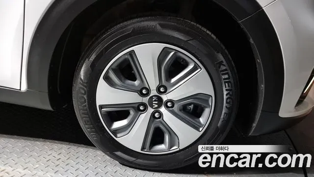 Kia The New Niro id 2238931 из Кореи 15