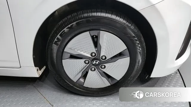Hyundai The New Ionic Hybrid id 3350295 из Кореи 15