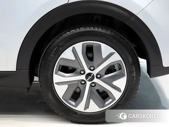 Kia Niro EV id 3504072 из Кореи 15