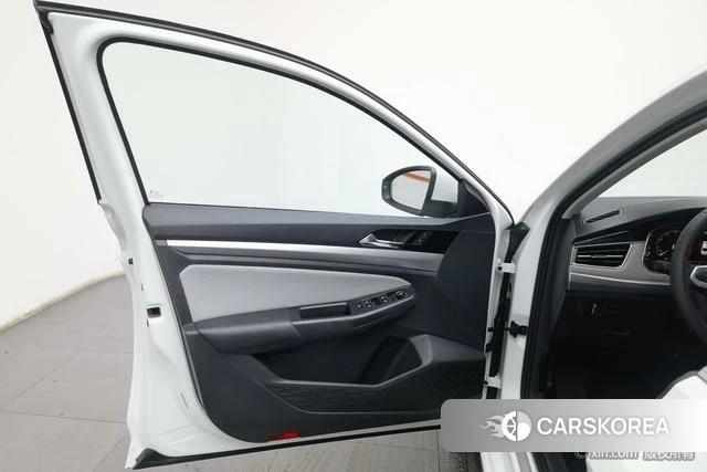 Volkswagen Bora id 4272801 из Китая 19