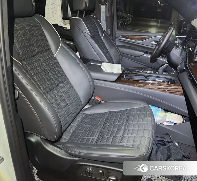 Cadillac Escalade 5th Generation 2023 Белый из Кореи, фото 5