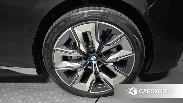 BMW i7 (G70) id 3534129 из Кореи 15