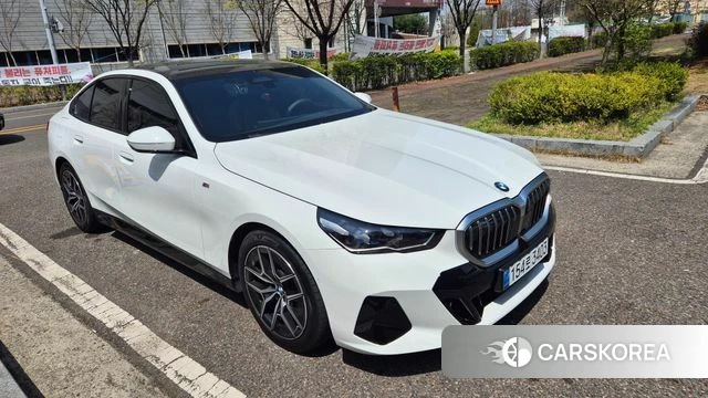 BMW 5 Series (G60) id 3952526 из Кореи 8