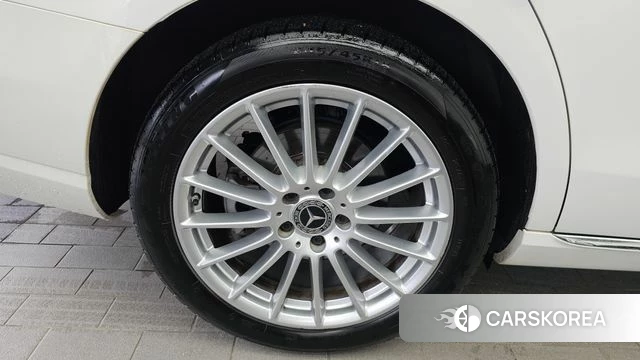 Mercedes-Benz E-Class W213 id 4561966 из Кореи 29