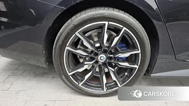 BMW i4 id 3770648 из Кореи 15