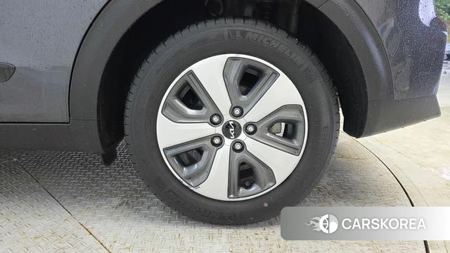 Kia The New Niro id 4350399 из Кореи 25