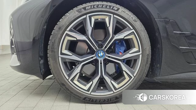 BMW i4 id 4731023 из Кореи 30