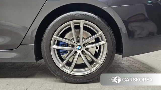 BMW 5 Series (G30) id 3672939 из Кореи 15