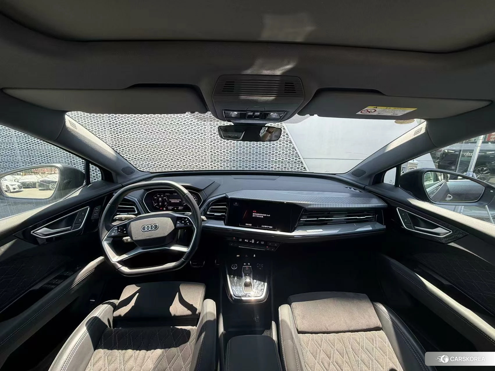 Audi Q4 2023 Синий из Китая, фото 5