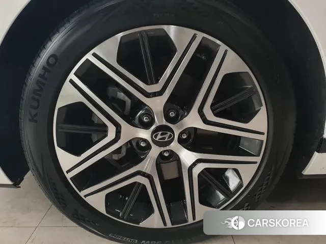 Hyundai Grandeur (GN7) id 3036896 из Кореи 15