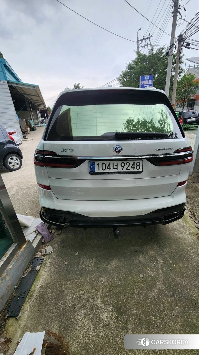 BMW X7 (G07) 2023 Белый из Кореи, фото 5