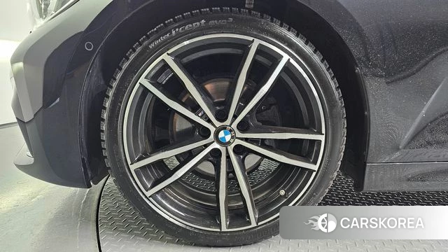 BMW 3 Series (G20) id 3877751 из Кореи 15