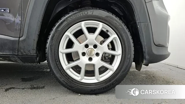 Jeep Renegade id 2931712 из Кореи 15